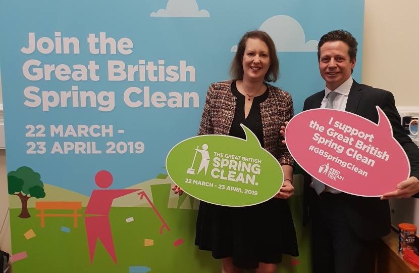 Nigel Huddleston MP and Victora Prentis MP supporting the Great British Spring Clean