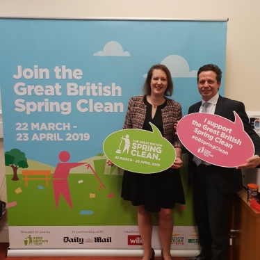 Nigel Huddleston MP and Victora Prentis MP supporting the Great British Spring Clean