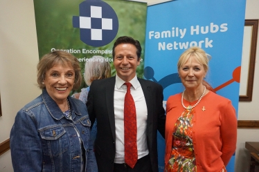 Mid-Worcestershire MP Nigel Huddleston met Dame Esther Rantzen and David and Elisabeth Carney-Haworth in Parliament, to learn about a scheme called Operation Encompass. 