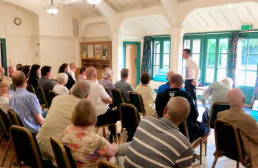 Public meeting in Droitwich